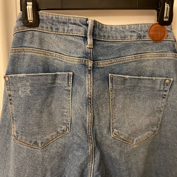 ZARA Skinny Blue Jeans with Frayed Hem - Picture 3 of 11